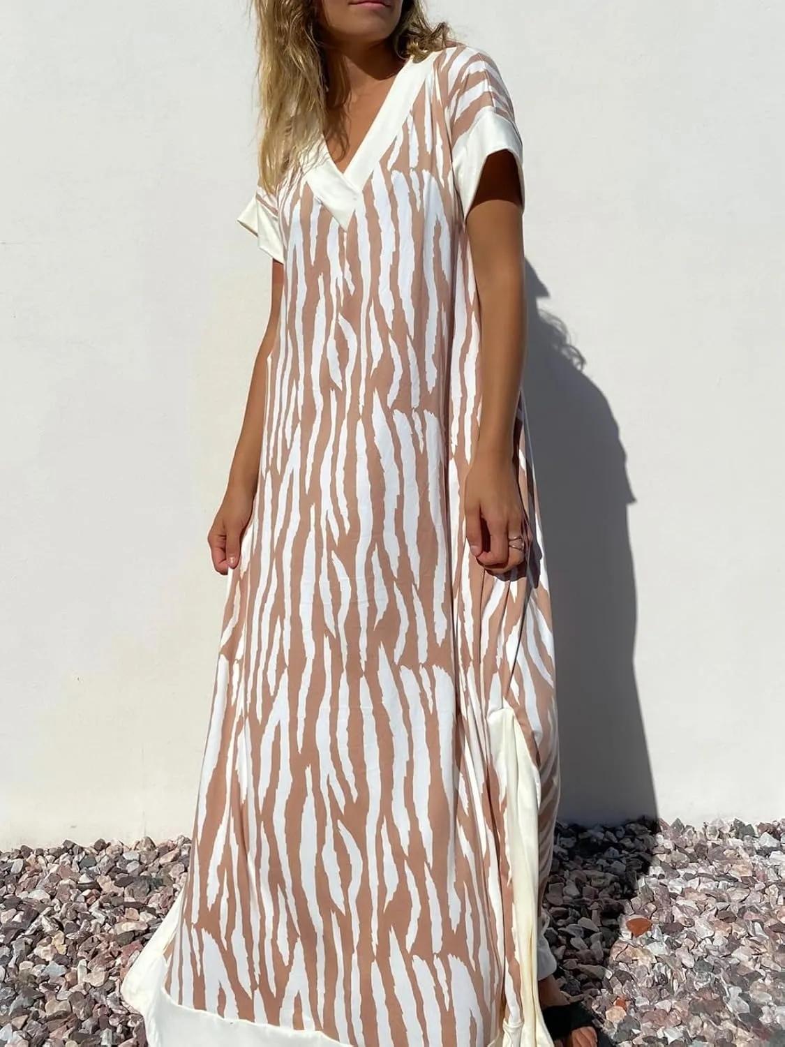 Women's V-Neck Animal Print Maxi Dress with Pockets Short Sleeve Loose Fit Casual Summer Vacation Outdoor Wear